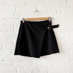 Steve Madden Buckle Skort Mini Skirt Shorts Black Highwaist XS